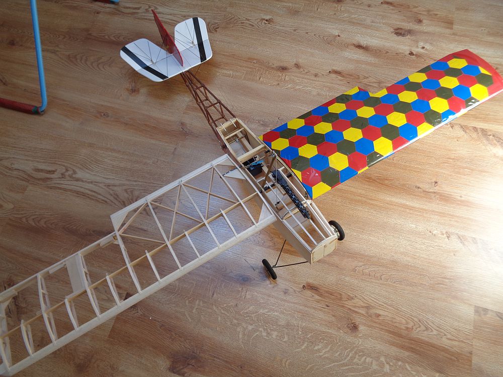 rcplock.pl/robloz/Fokker/6.jpg