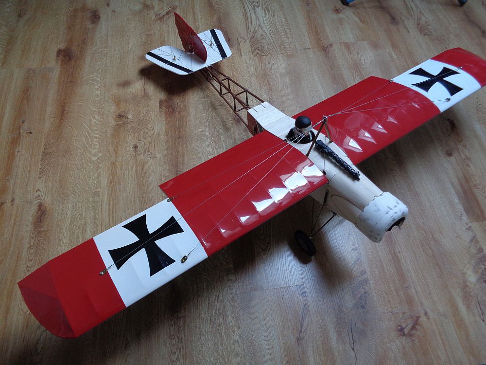 rcplock.pl/robloz/Fokker/8.jpg